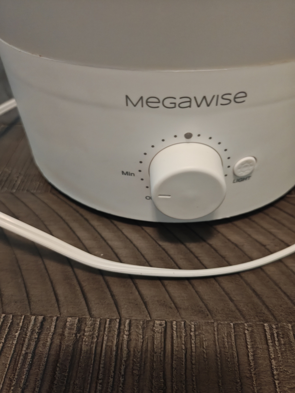 White Cool Mist Humidifier - Adjustable Output - Picture 3 of 3
